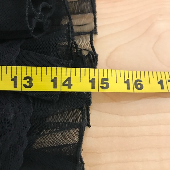 Forever 21 lace skirt - Picture 9 of 9